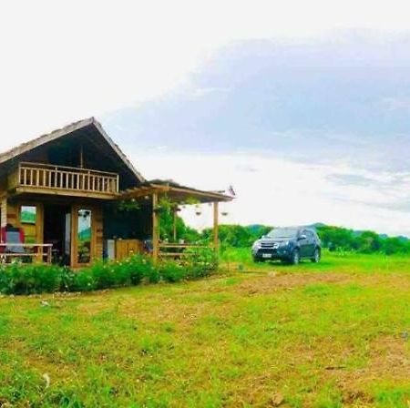 Rancho Oco Mahogany Loft Type Villa Nasugbu Buitenkant foto